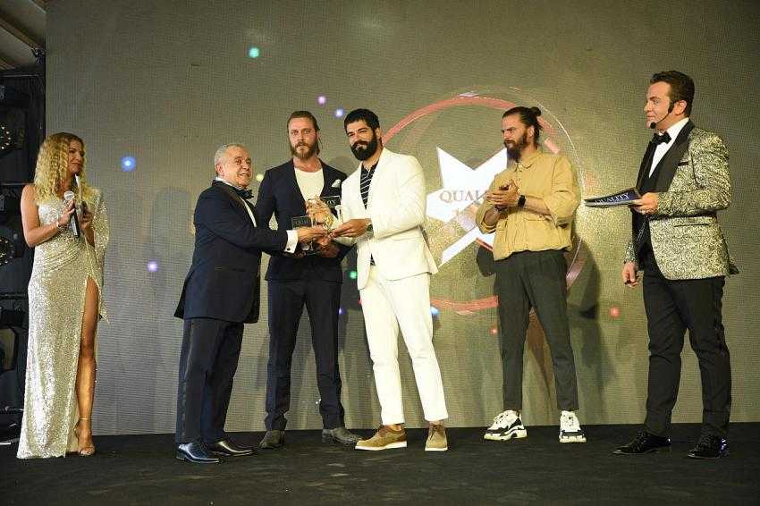 Kuruluş Osman'a iki &ouml;d&uuml;l birden!