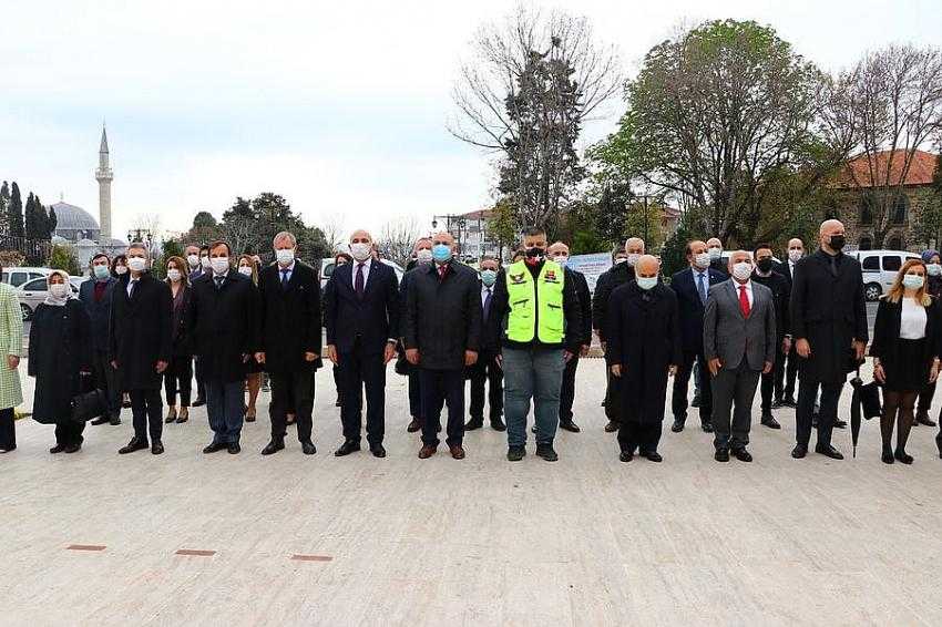 15 - 22 Nisan 45. Turizm Haftası A&ccedil;ılışı Ata'ya Saygı İle Başladı