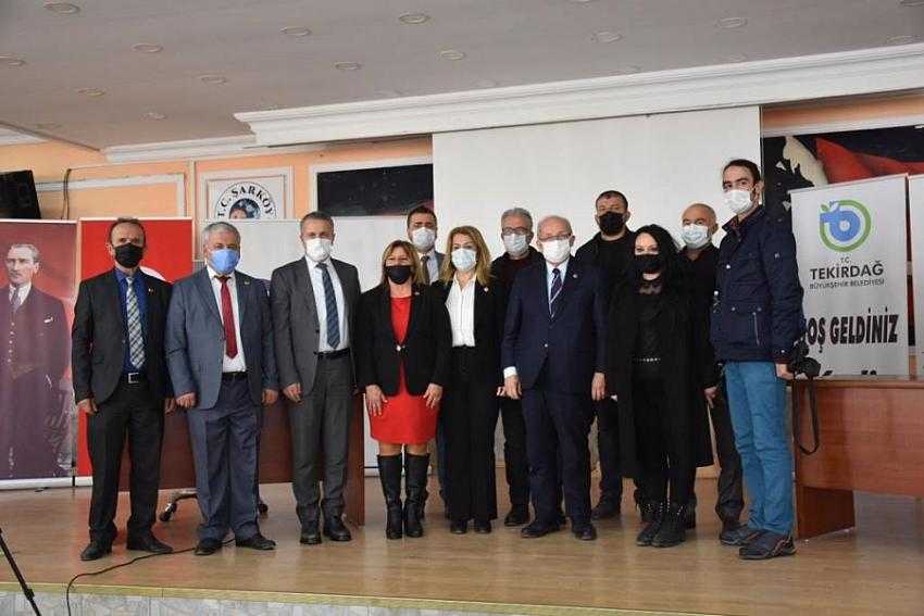 KADİR ALBAYRAK ŞARK&Ouml;Y' DE ORTAK BASIN TOPLANTISI D&Uuml;ZENLEDİ