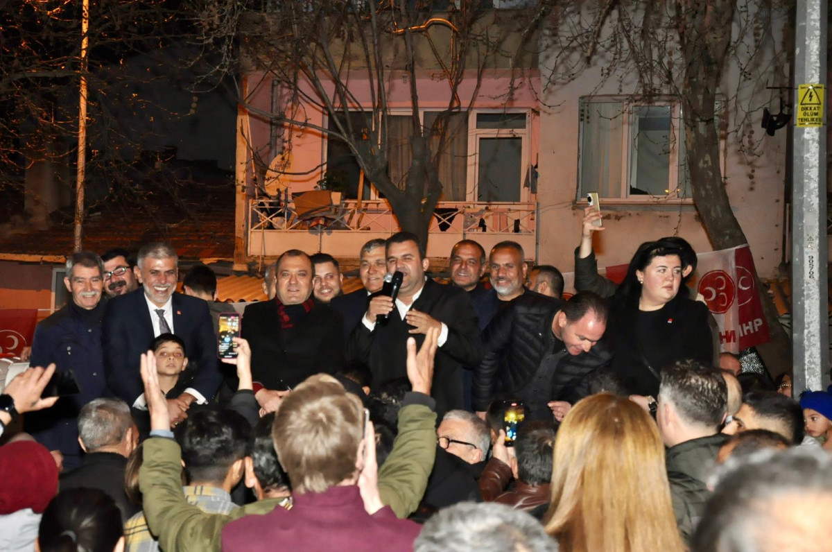 Aydoğdu Mahallesi  Volkan Nallar'ı Bağrına Bastı