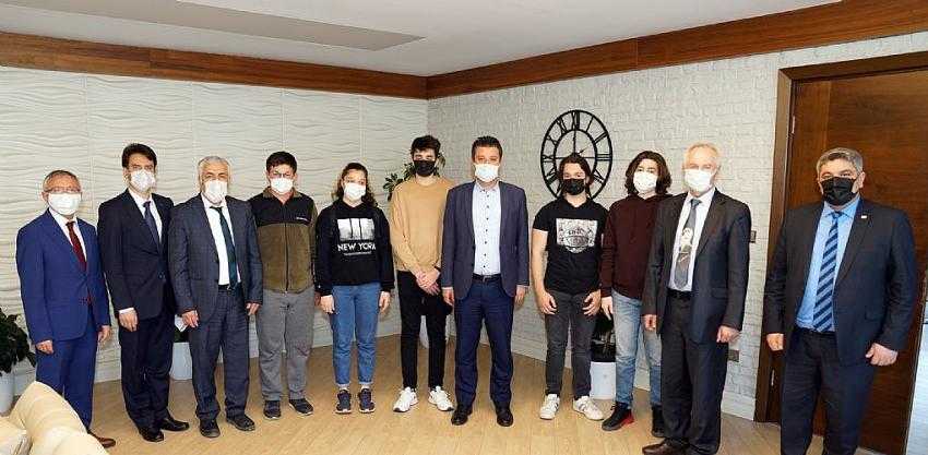 Başkan Sarıkurt "Okullarımızın ve &Ccedil;ocuklarımızın Daima Yanındayız"