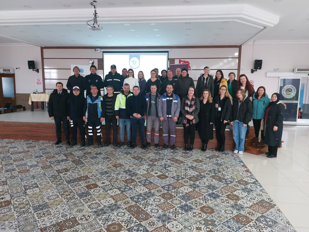 B&Uuml;Y&Uuml;KŞEHİR BELEDİYESİ KADINA Y&Ouml;NELİK ŞİDDETLE M&Uuml;CADELE SUNUMU GER&Ccedil;EKLEŞTİRDİ