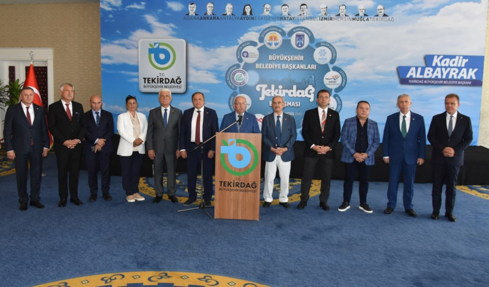 CHP'li 11 B&uuml;y&uuml;kşehir Belediye Başkanı Tekirdağ'da buluştu: