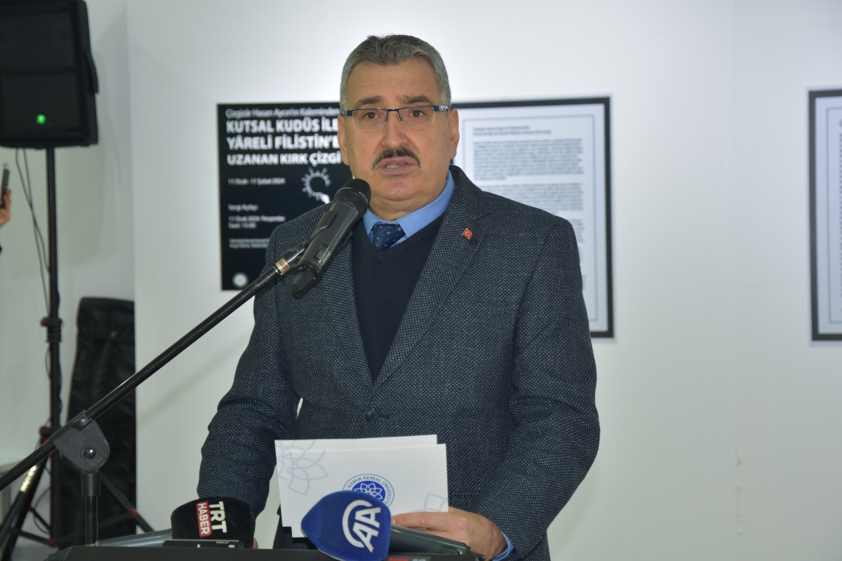 &Ccedil;izgiz&acirc;r Hasan Aycın&rsquo;ın Kaleminden Kutsal Kud&uuml;s ile Y&acirc;reli Filistin&rsquo;e Uzanan Kırk &Ccedil;izgi Sergisi