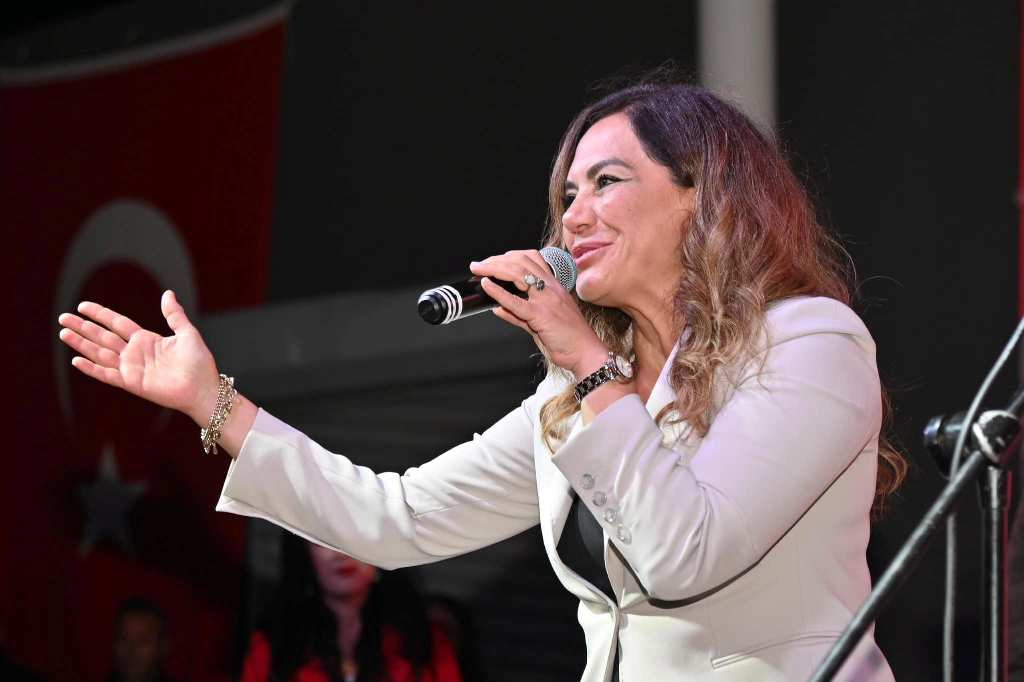 CUMHURİYET BAYRAMI KAPAKLI&rsquo;DA COŞKUYLA KUTLANDI