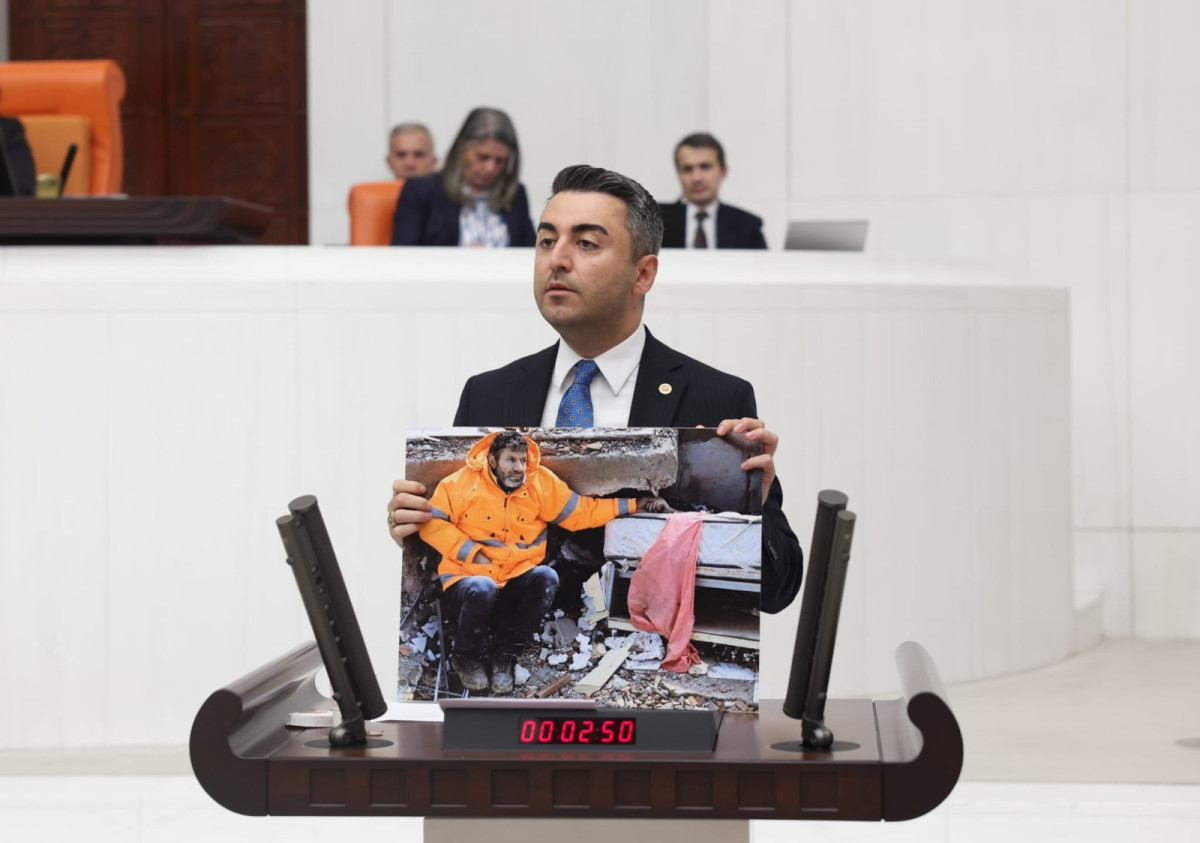 DEVA Partili Avşar; " Meclis depreme kayıtsız kalamaz. Derhal Depreme Hazırlık Denetim ve Kontrol Komisyonu Kurulmalıdır."