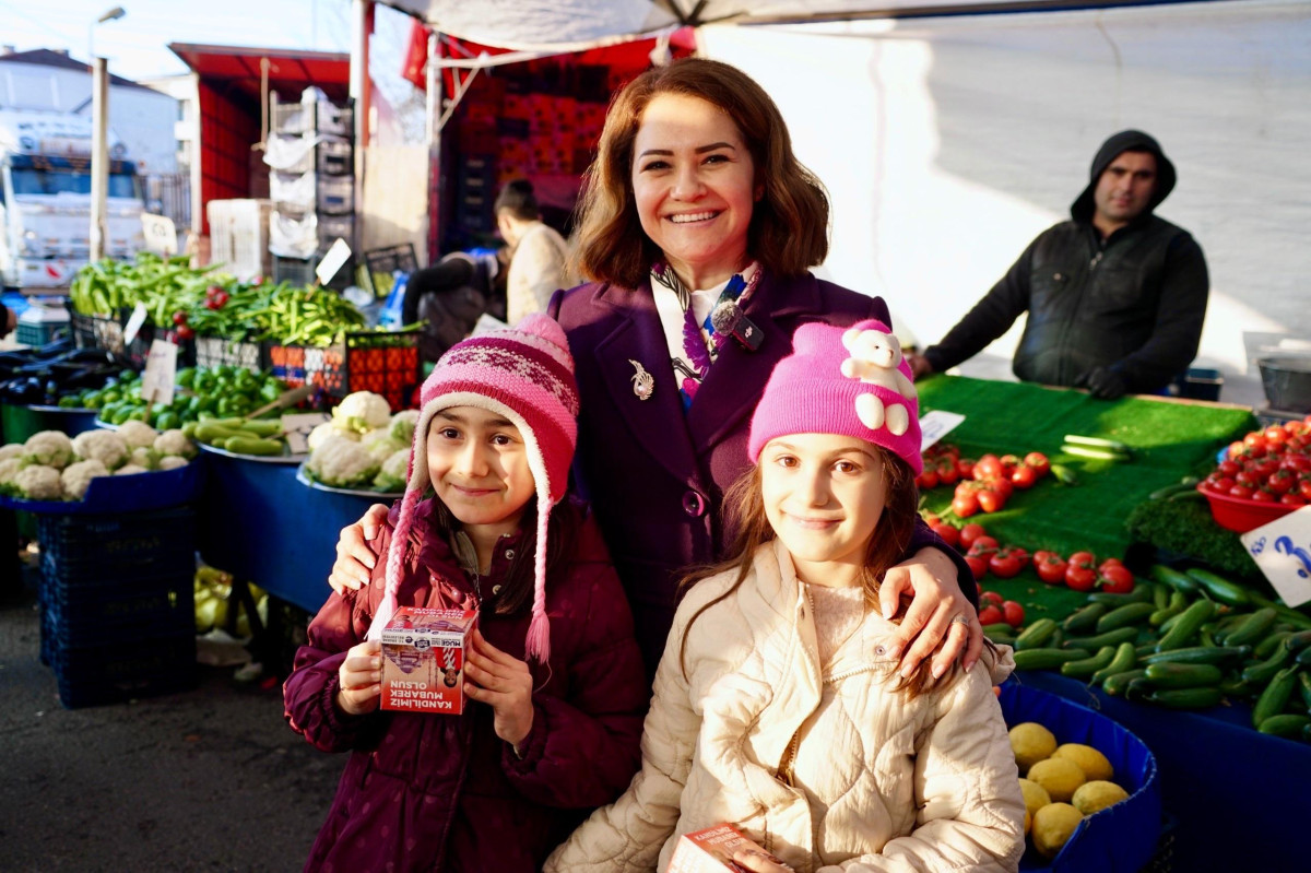 ERGENE&rsquo;DE M&Uuml;BAREK KANDİL COŞKUSU