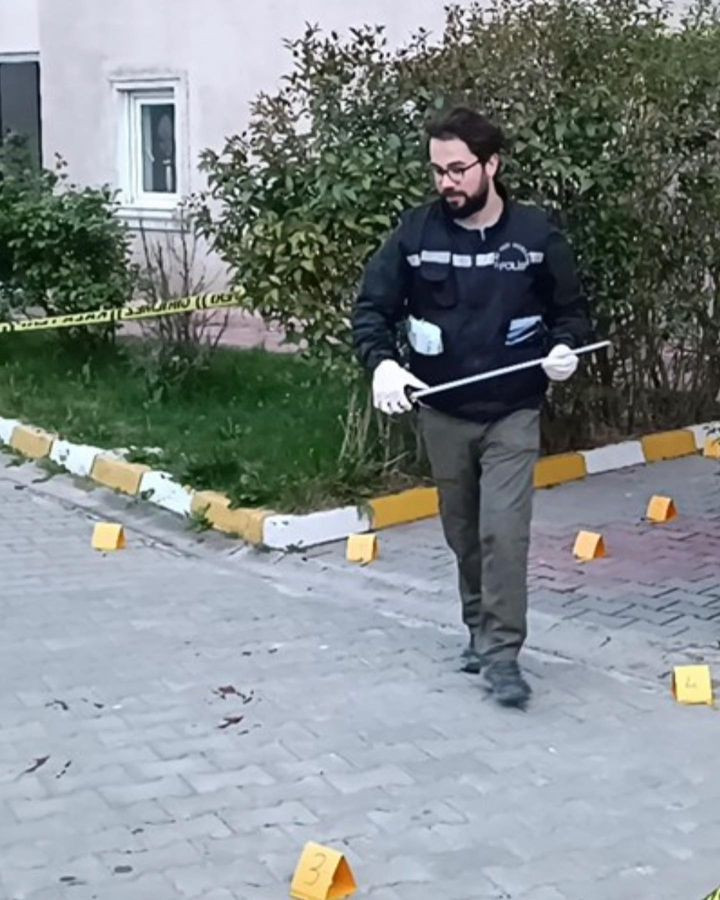 ESKİ MİLLETVEKİLİ AĞABEYİNİ YARALADI