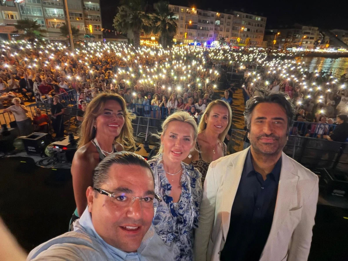 ONUR BOZKURTER&rsquo;DEN MARMARAEREĞLİSİ&rsquo;NE FESTİVAL Ş&Ouml;LENİ: MAHSUN KIRMIZIG&Uuml;L BİNLERİ COŞTURDU