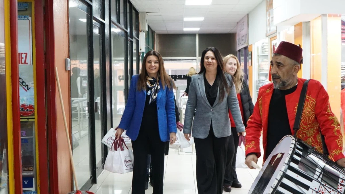 RAMAZAN&rsquo;IN RUHU SOKAKLARA TAŞTI