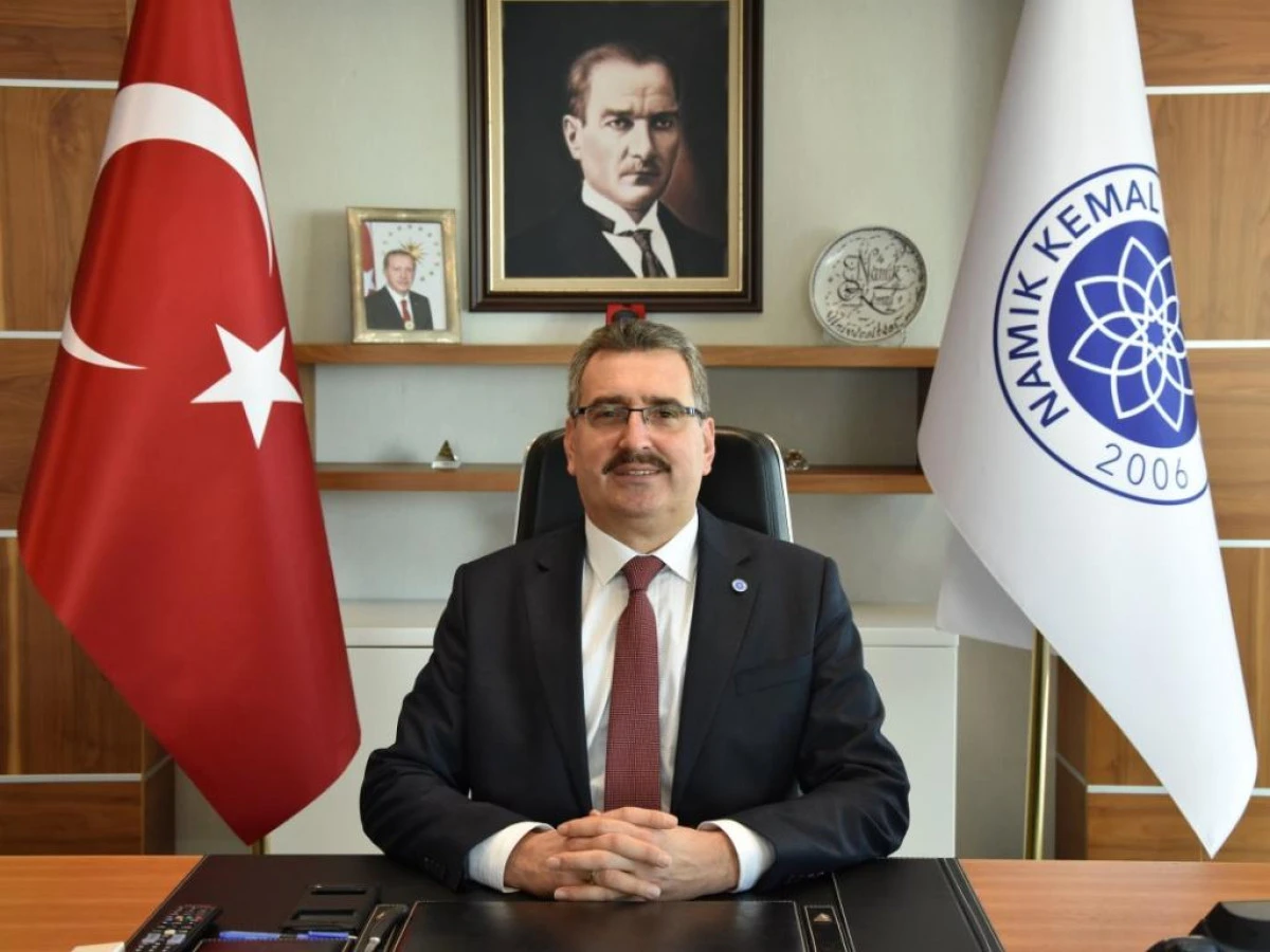 REKT&Ouml;R ŞAHİN: &ldquo;CUMHURİYET, BİLİM, AKIL VE VATAN SEVGİSİ EKSENİNDE GELECEĞE UZANAN EN G&Uuml;&Ccedil;L&Uuml; TEMİNATIMIZ&rdquo;