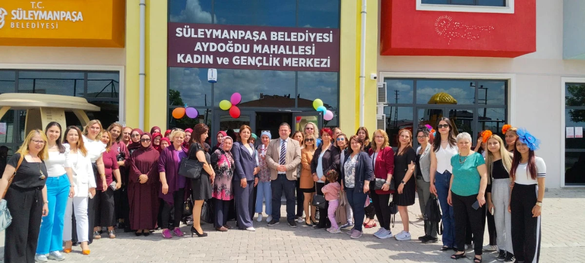 S&uuml;leymanpaşa Belediyesi Kursiyerlerinin Yıl Sonu Sergisi A&ccedil;ıldı