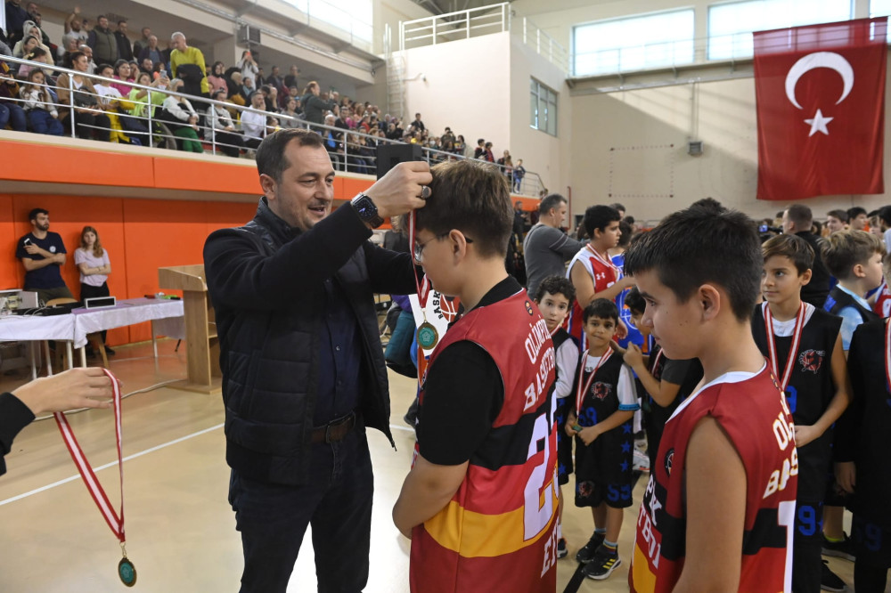 S&uuml;leymanpaşa Belediyesinden kaybedeni olmayan turnuva