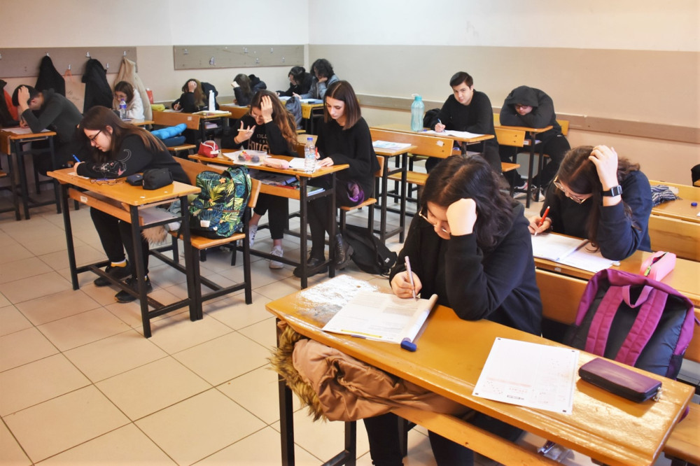 S&uuml;leymanpaşa Belediyesinden &uuml;niversite adaylarına &uuml;cretsiz deneme sınavı