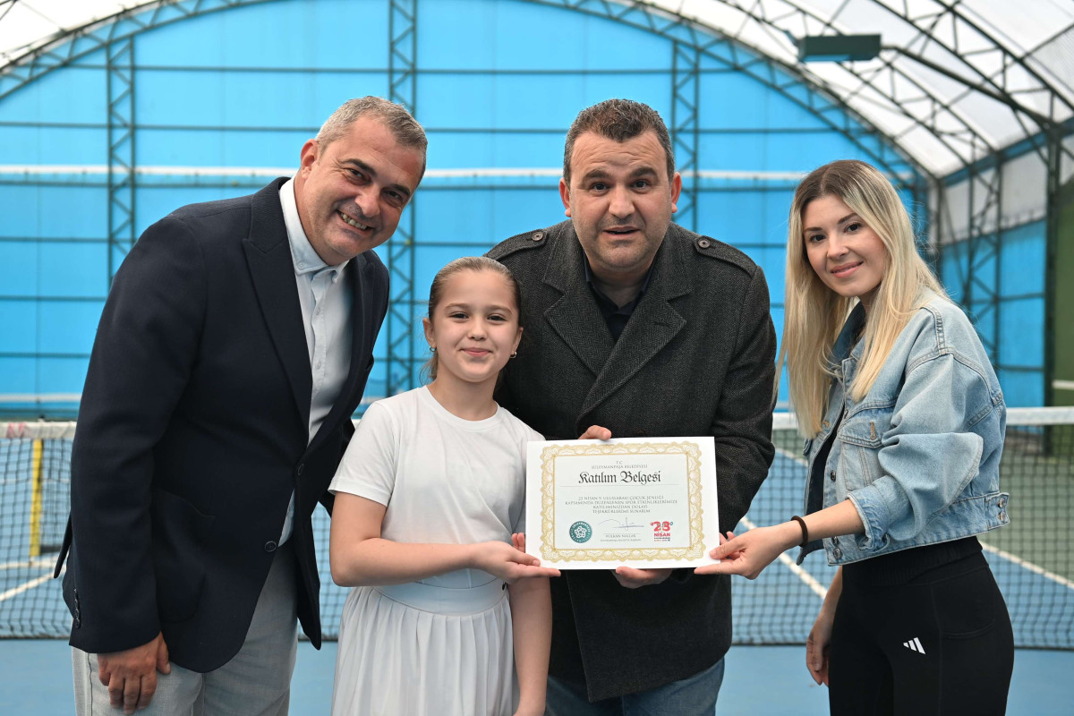 S&uuml;leymanpaşa'da 23 Nisan Coşkusu Spor Turnuvalarıyla Başladı: Y&uuml;zlerce Minik Ter D&ouml;kt&uuml;