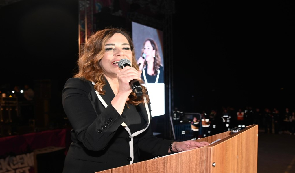 TEK GEN&Ccedil; FEST'TE MUHTEŞEM FİNAL