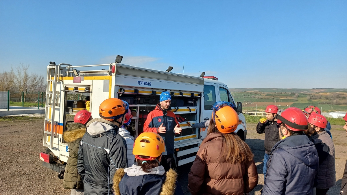 Tekirdağ NK&Uuml;, Arama ve Kurtarma Ekiplerini Oluşturuyor