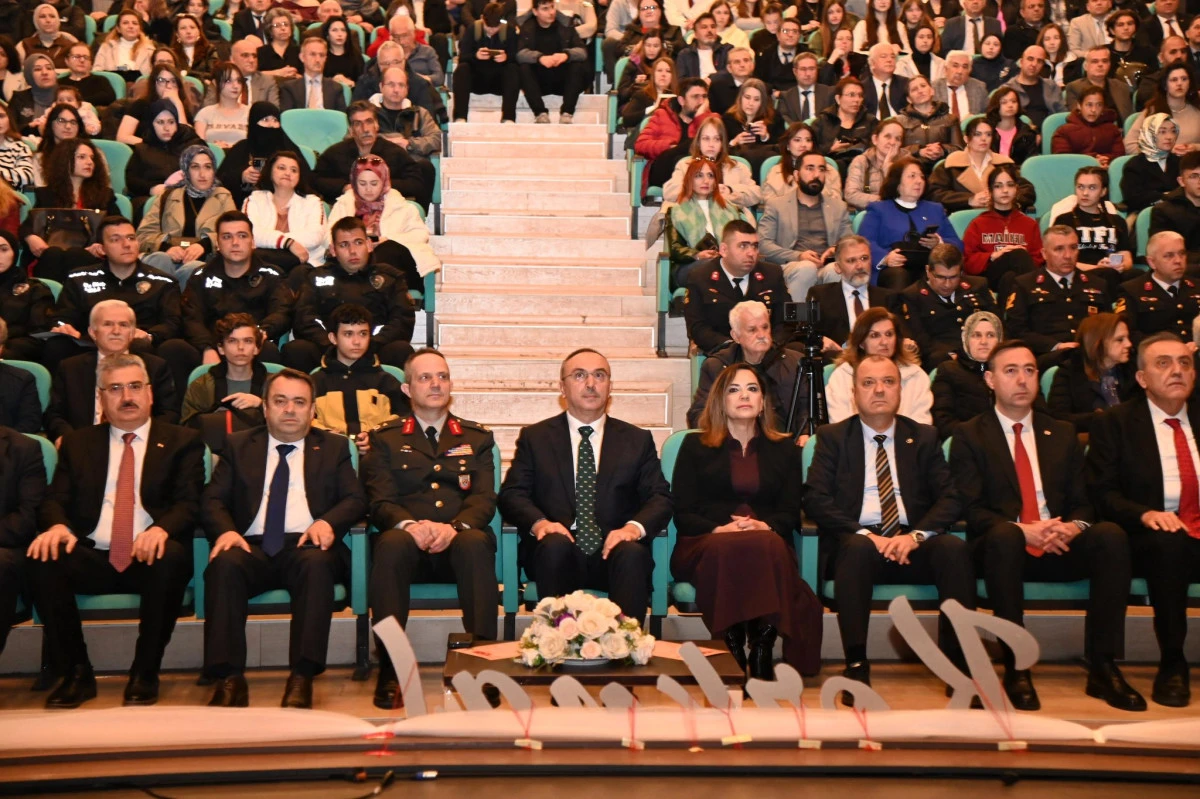 TEKİRDAĞ&rsquo;DA 12 MART İSTİKL&Acirc;L MARŞI&rsquo;NIN KABUL&Uuml;N&Uuml;N 105. YILI ANILDI