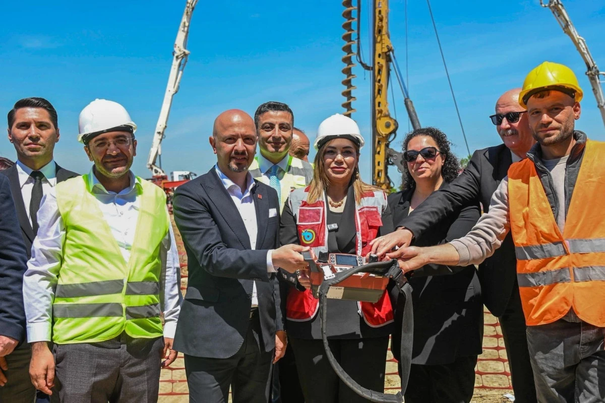 TEKİRDAĞ&rsquo;IN D&Ouml;RT BİR YANINDA ALTYAPI HAMLESİ
