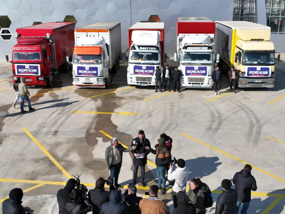 TEŞEKK&Uuml;RLER YARDIMSEVER &Ccedil;ERKEZK&Ouml;Y HALKI
