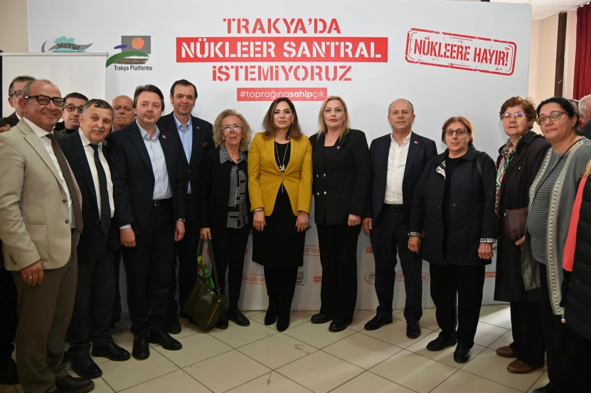 TRAKYA&rsquo;DA N&Uuml;KLEER GERİLİMİ: VİZE&rsquo;DE &ldquo;HAYIR&rdquo; SESİ Y&Uuml;KSELDİ, BOŞ KOLTUKLAR TARTIŞMA YARATTI